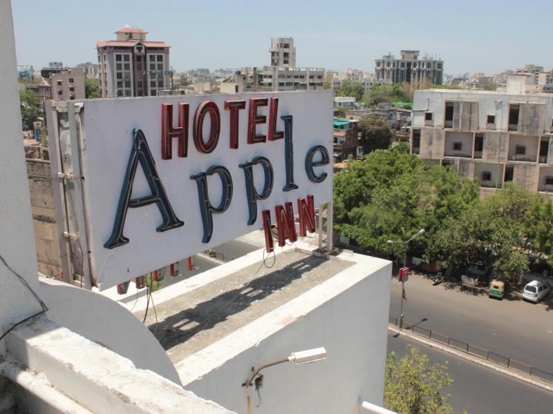 Hotel Apple Inn Ahmedabad Eksteriør bilde